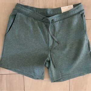 NEW American Eagle Men’s Active Jogger Short 5.5” Size Large